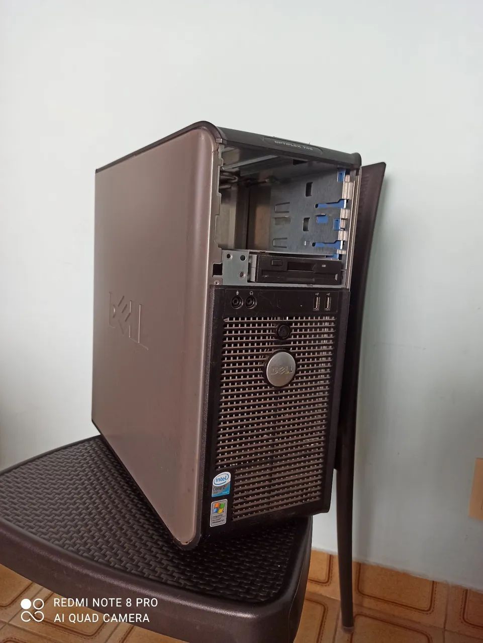 Gabinetes vazios para montar cpu.