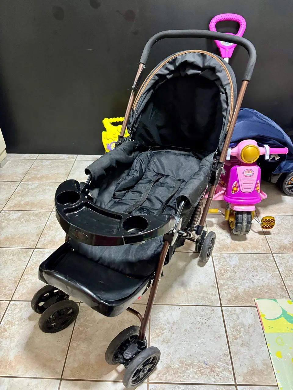 Carrinho de bebê Cosco kids Reverse - Preto - Foto 3