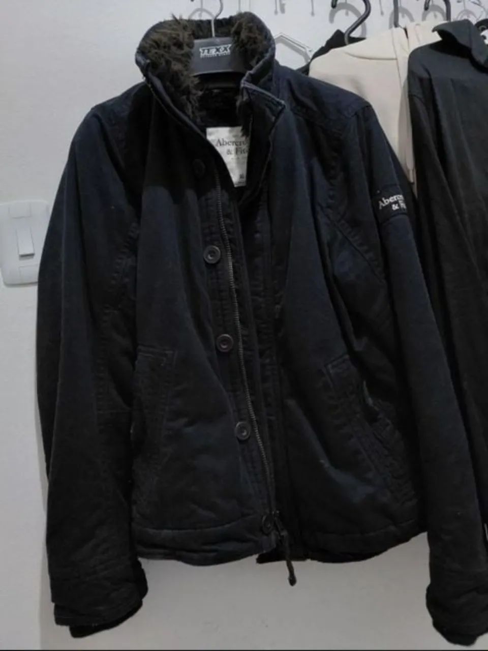 jaqueta azul abercrombie & fitch gg - Foto 4