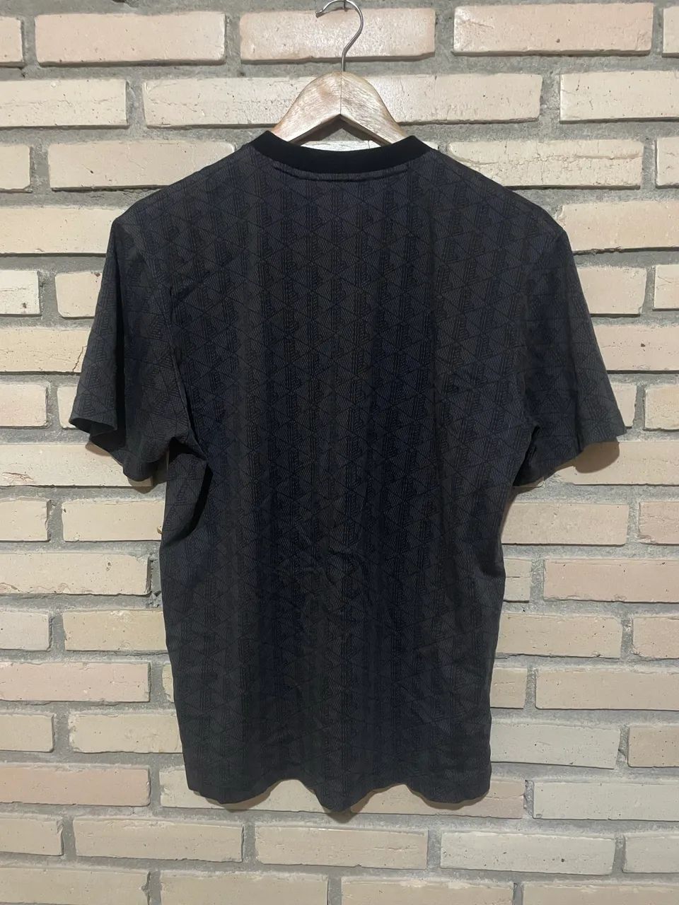 Camiseta Lacoste Monograma - Foto 2