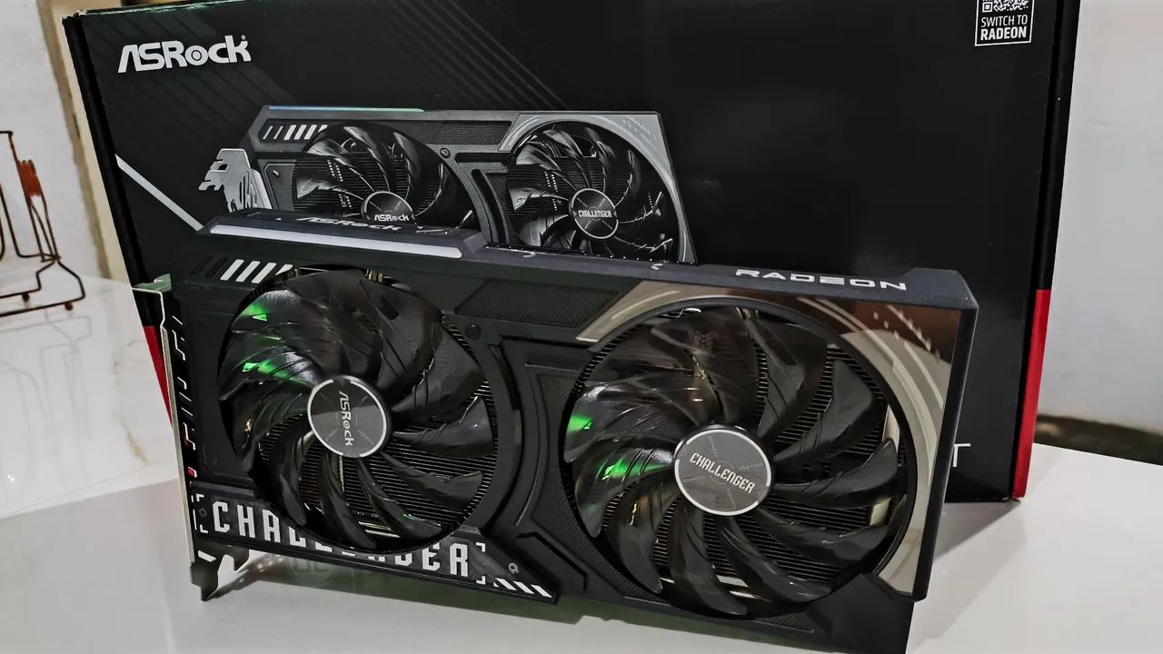 RX 9060 XT OC ASROCK CHARLLENGER SEMI NOVA. 