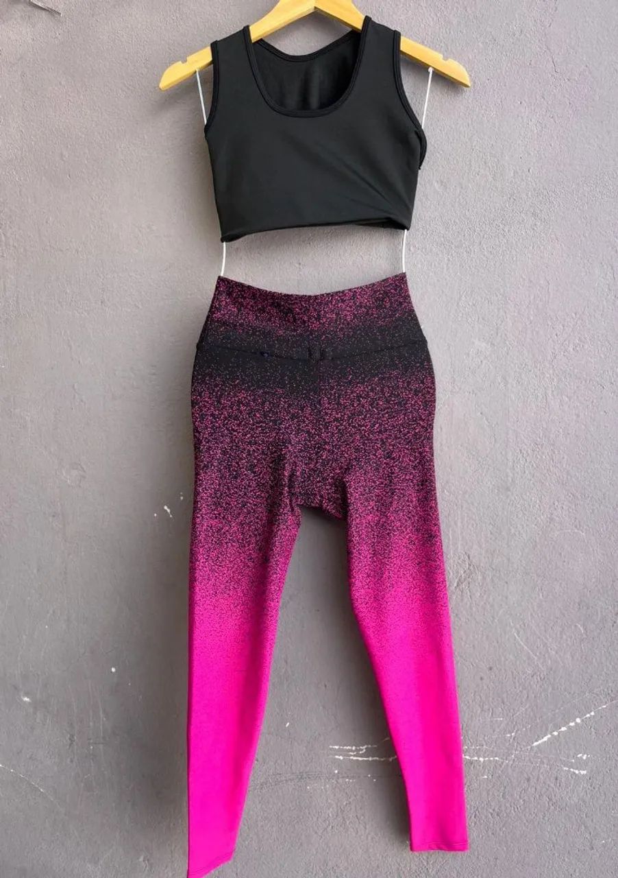 Roupa de academia 
