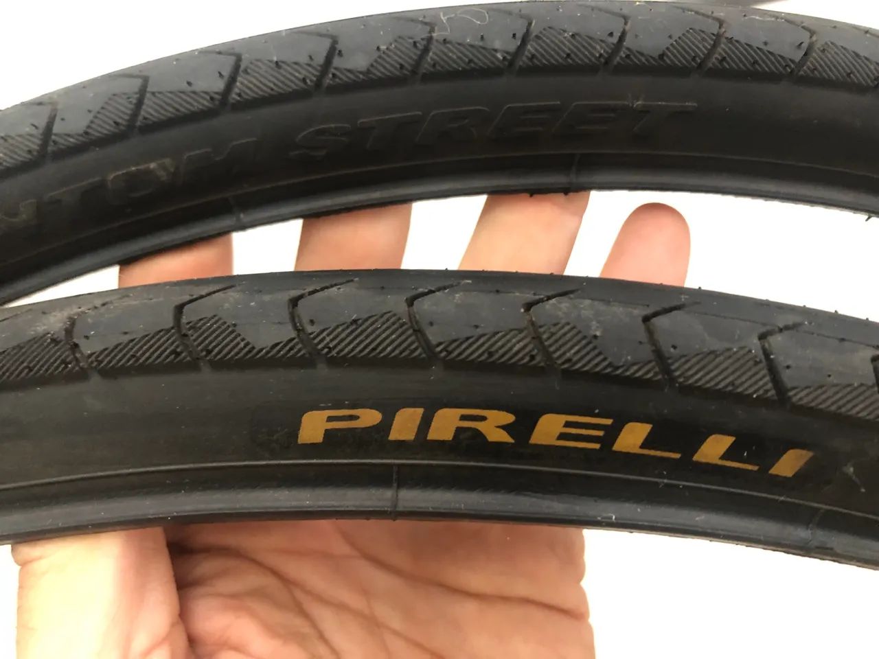 Par de Pneus 29 ou 700 Pirelli Phantom