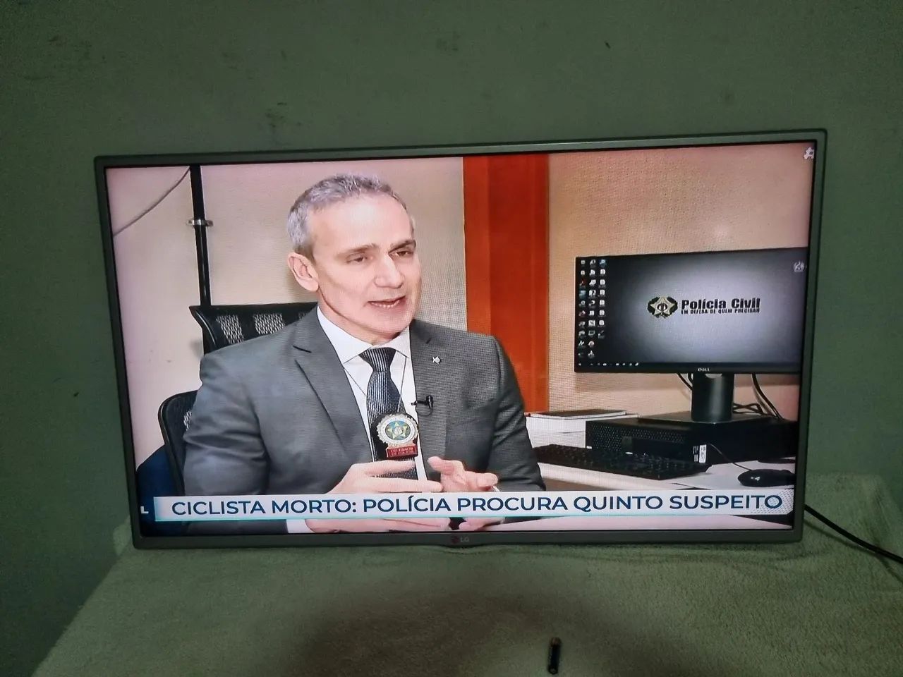Tv lg 40 polegadas com controle não é smart ok ok  - Foto 5