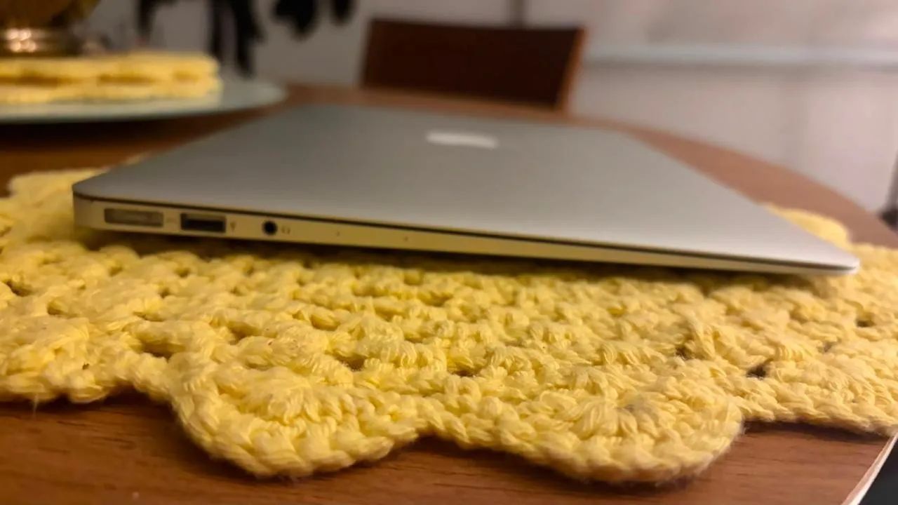 MACBOOK 2017 AIR 128 - Foto 3