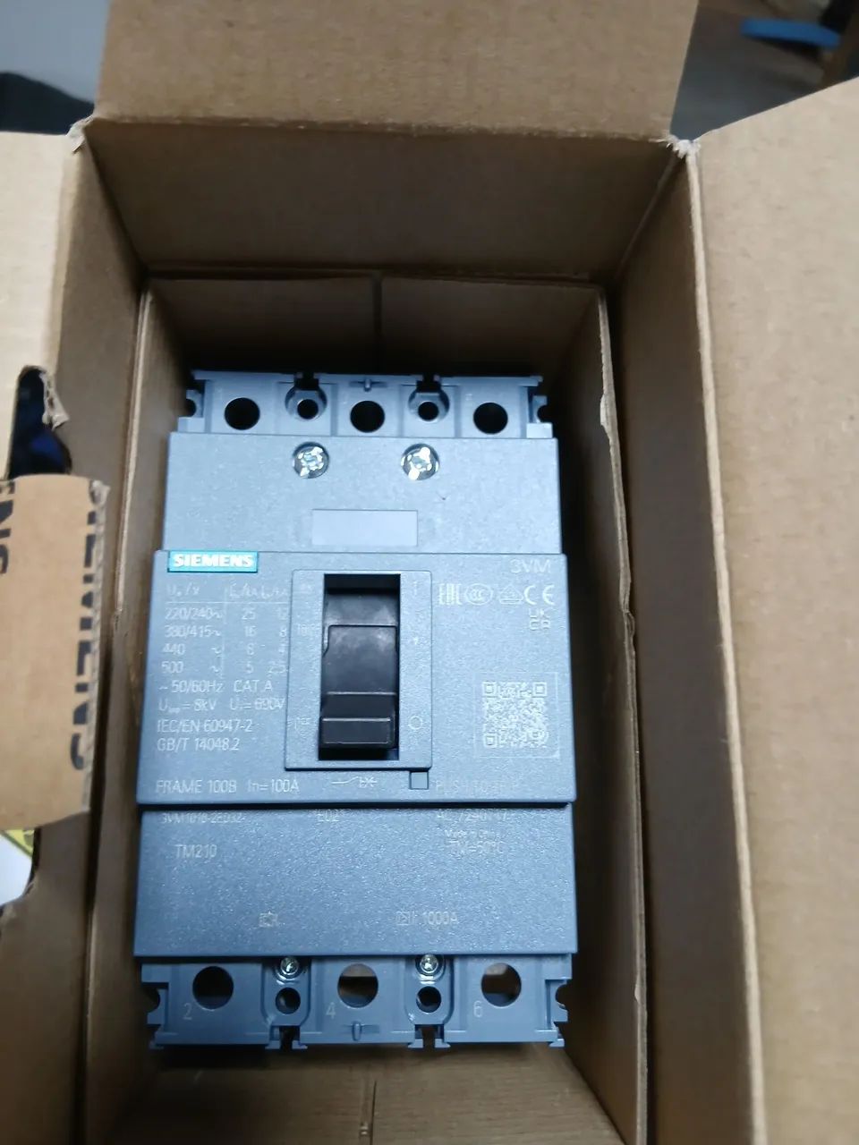 Disjuntor Siemens 3VM1010-2ED32 100A - Foto 2