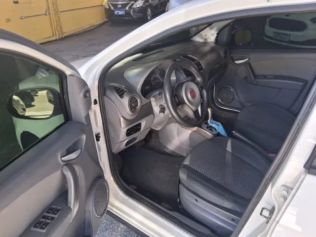 Fiat Grand Siena ESSENCE Dual. 1.6 Flex 16V, foto 11 de 14
