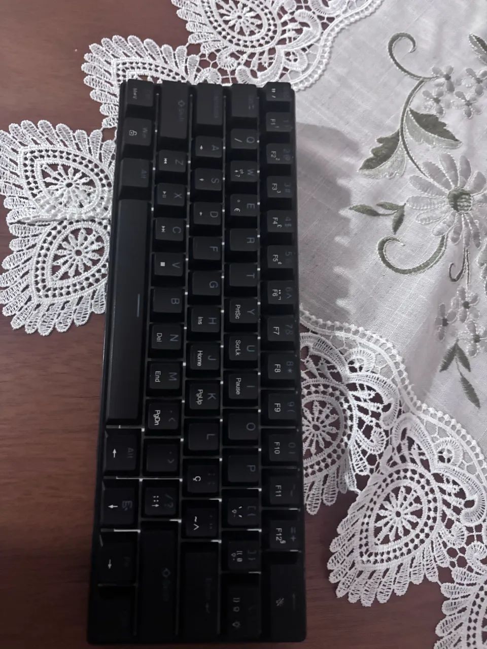 Teclado mecânico modelo h61k da furycube - Foto 4