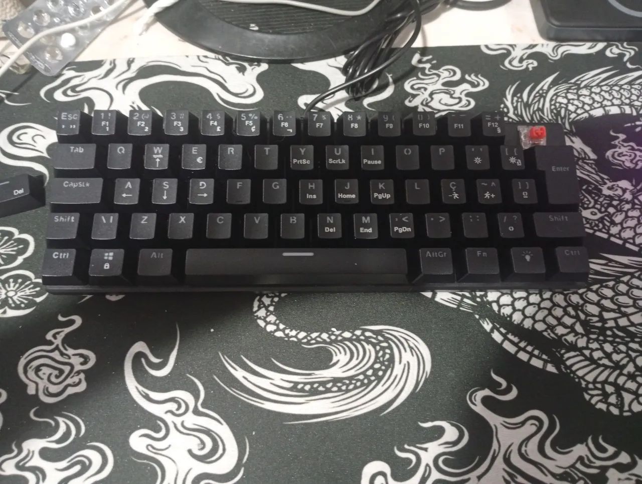 Teclado mecânico 60% swit red - Foto 4