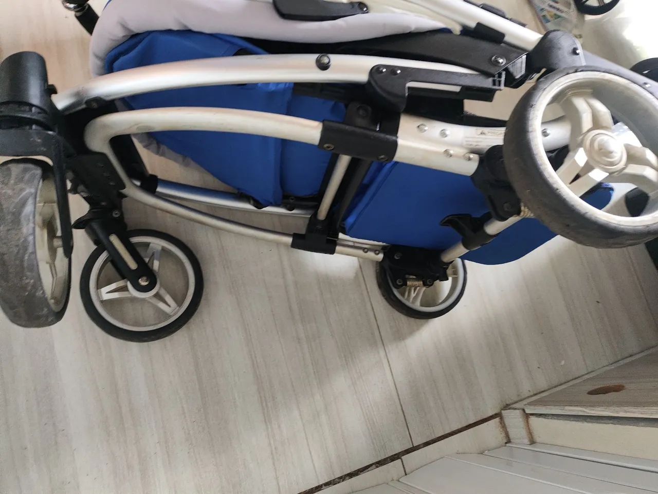Carrinho com bebê conforto  - Foto 4
