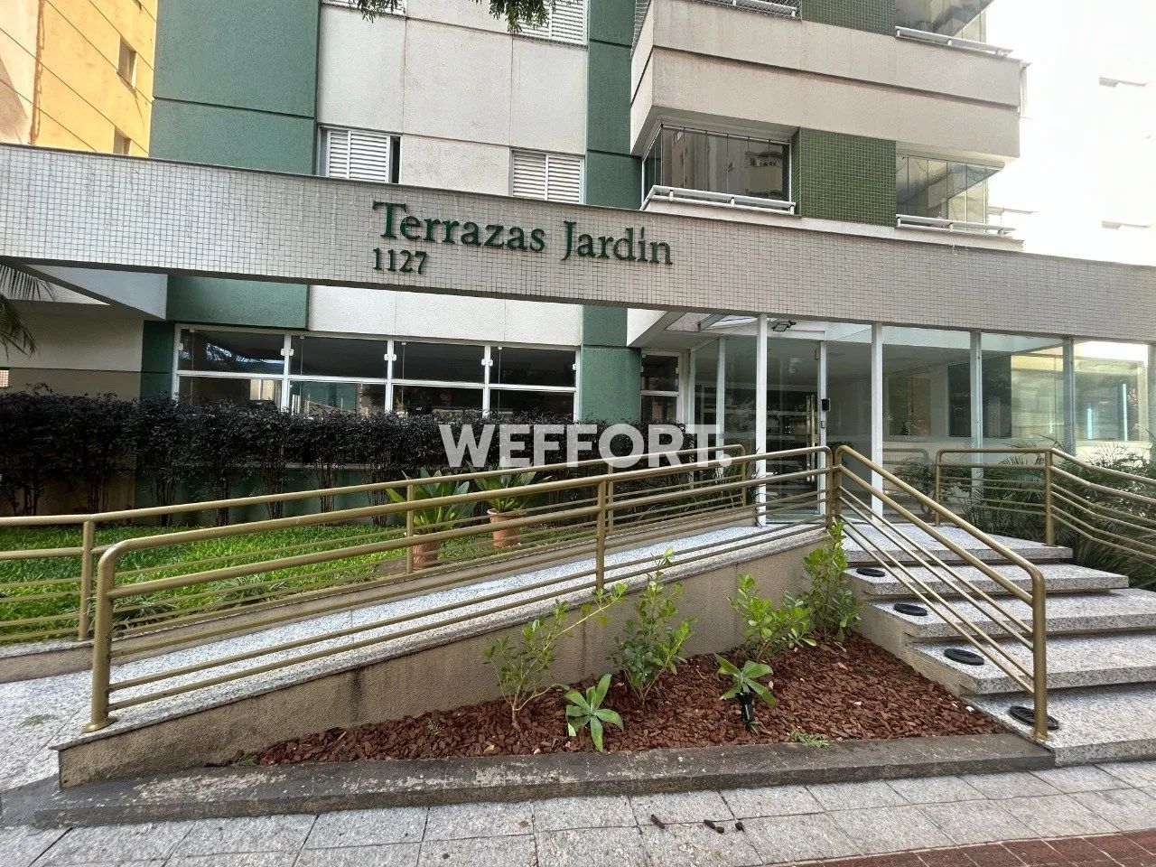 Apartamento com piscina aquecida no Centro