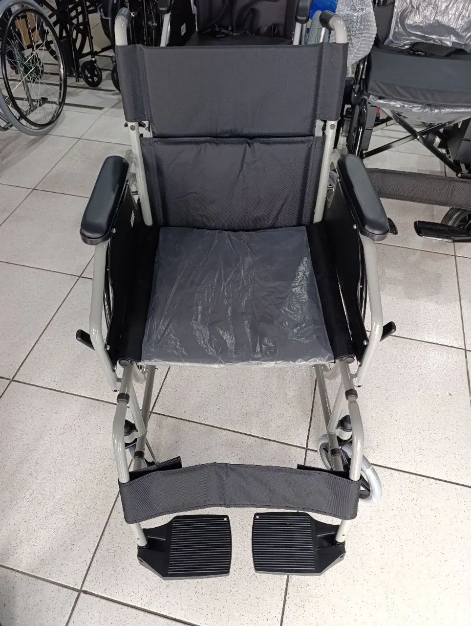 Cadeira de rodas d100 - Foto 3