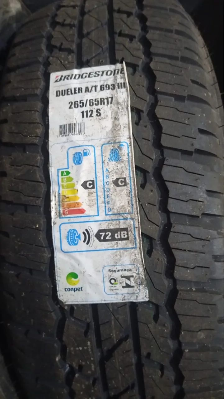 PNEU BRIDGESTONE 265/65 R17 DUELLER A/T 693 - Peças para carros