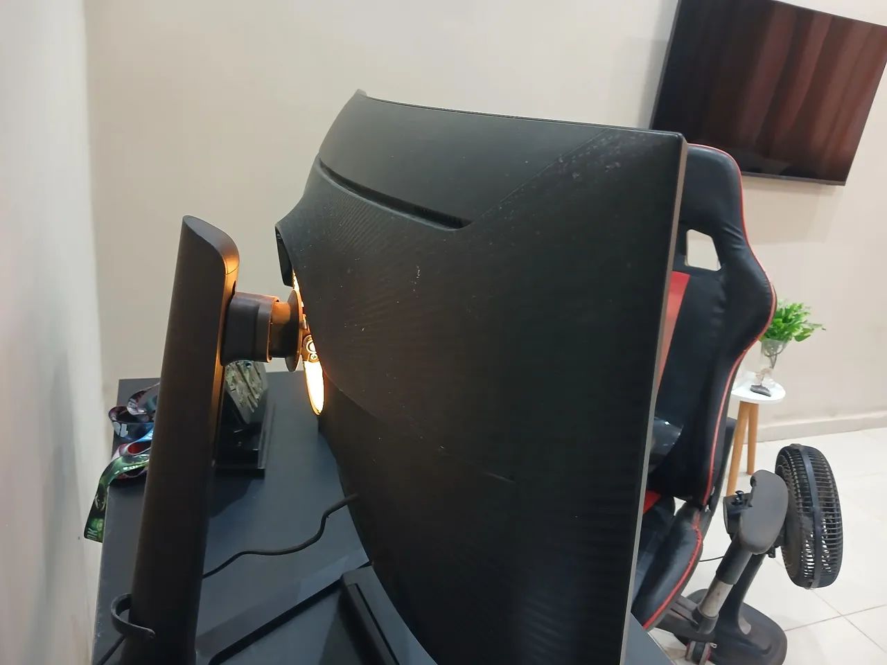 Monitor Gamer Samsung Odyssey G7 - Foto 4