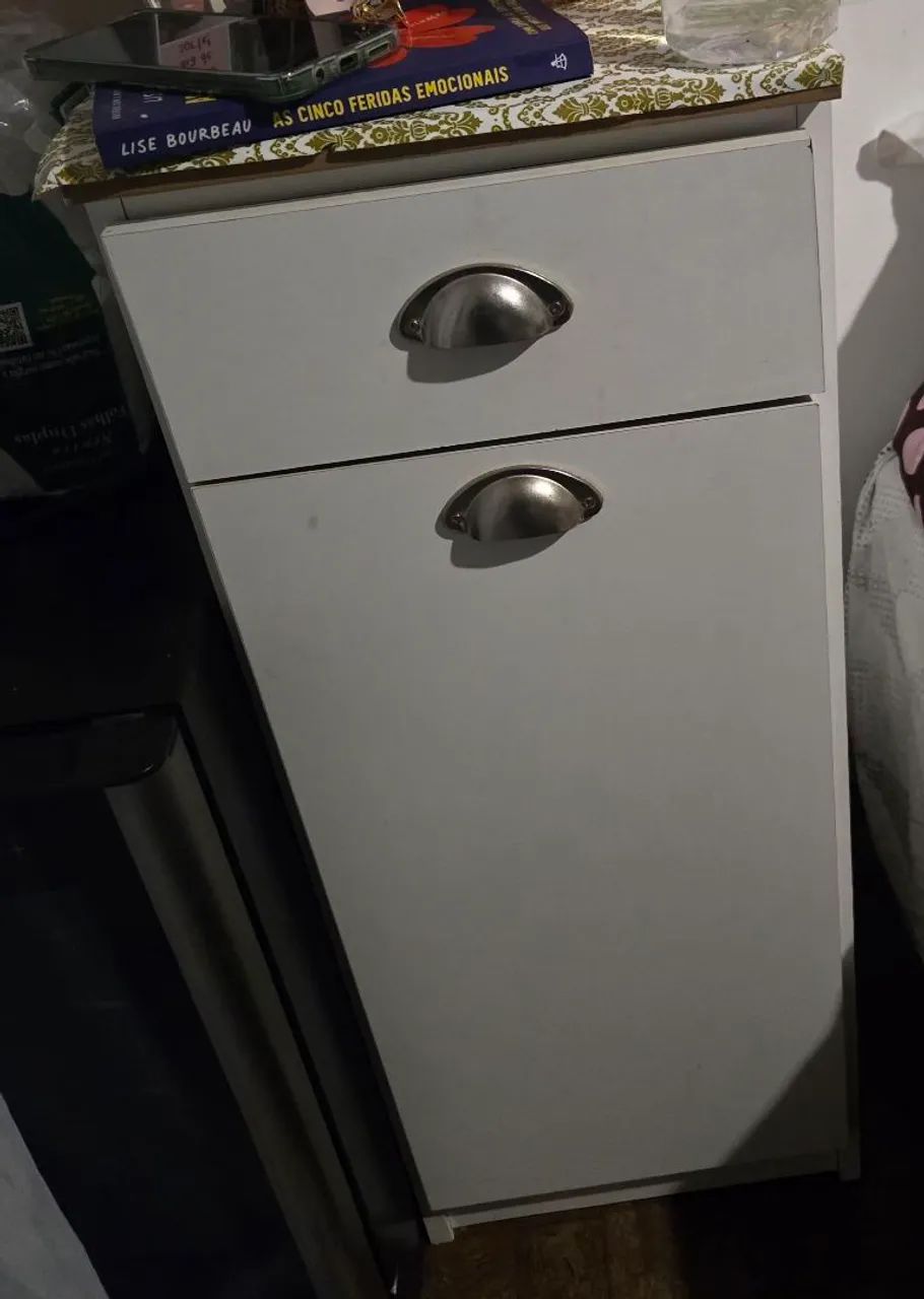 Kit quarto casal (2 Criados mudos + comoda) - Foto 2
