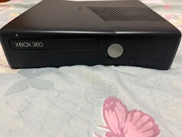 Xbox 360 S (Slim) Sem controle e sem Jogos