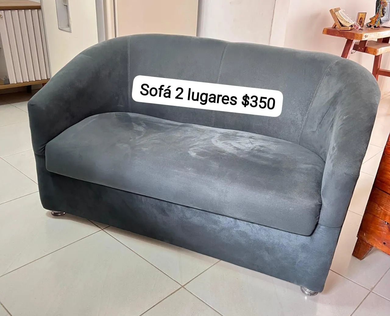 Sofá 2 lugares $350
