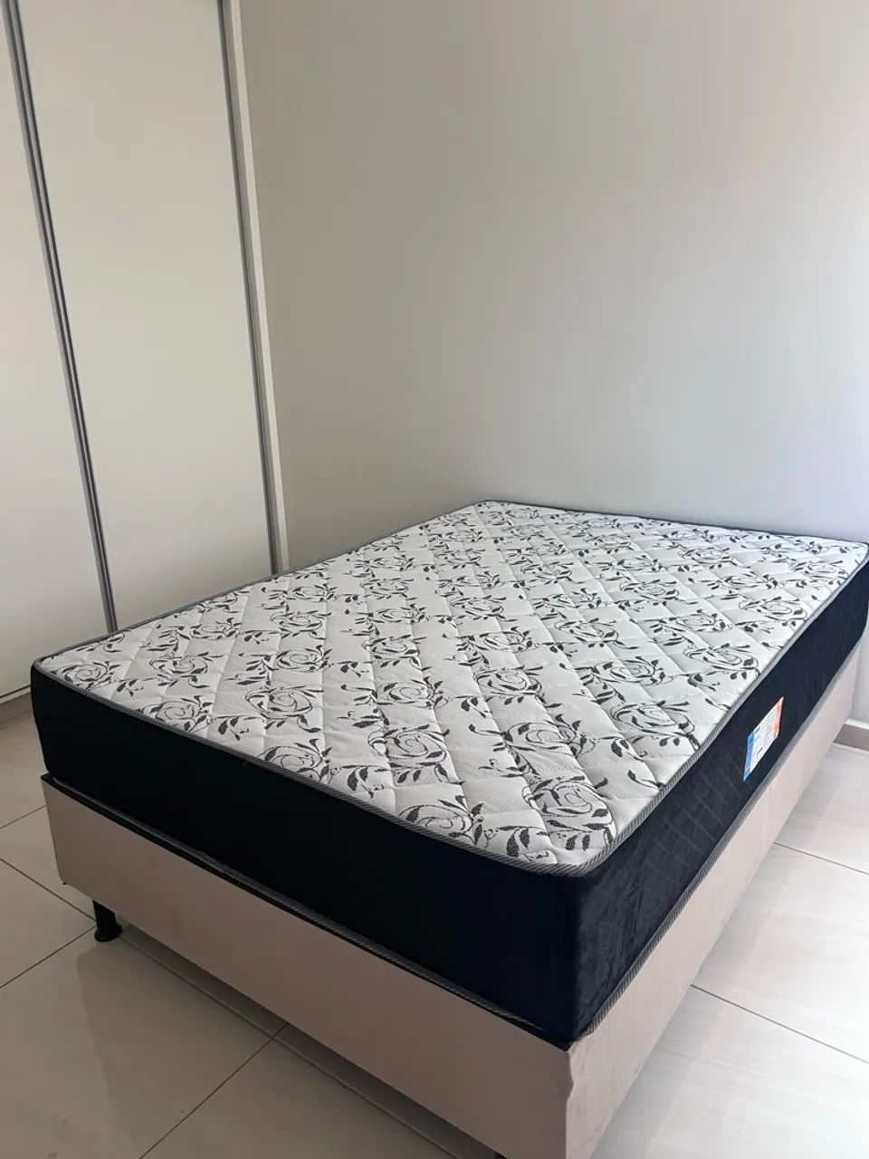 Conj casal (colchão+box) perfeito estado molas ensacadas - Foto 3