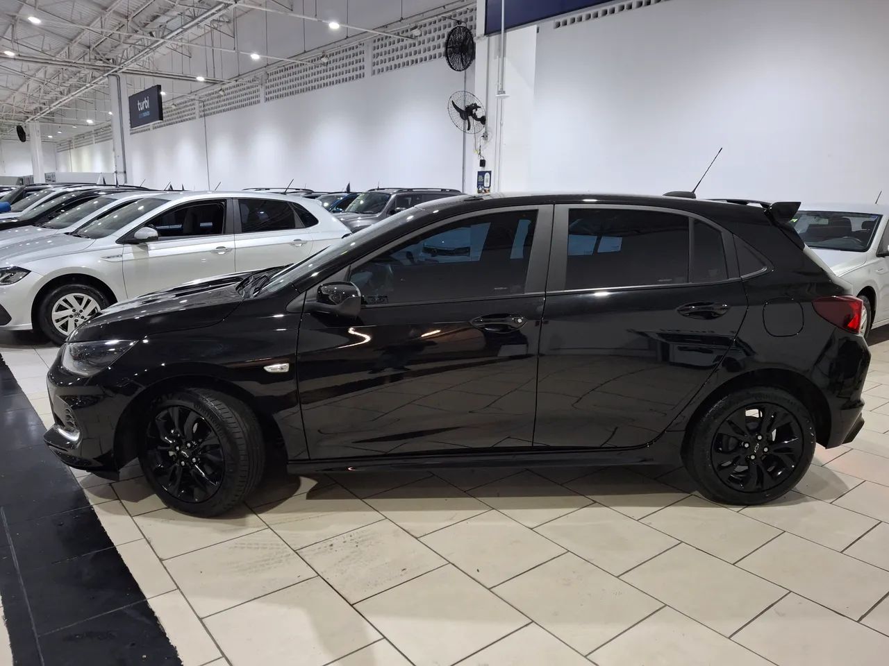 Chevrolet Onix RS 1.0 TB 12V Flex Aut. 4P, foto 5 de 10