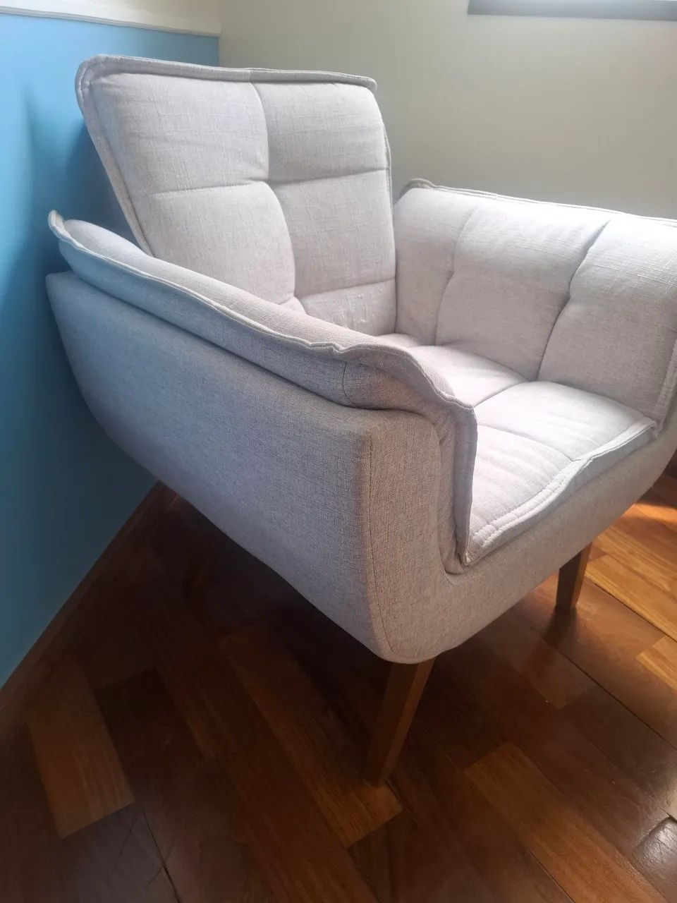 Poltrona cor cinza  - Foto 4