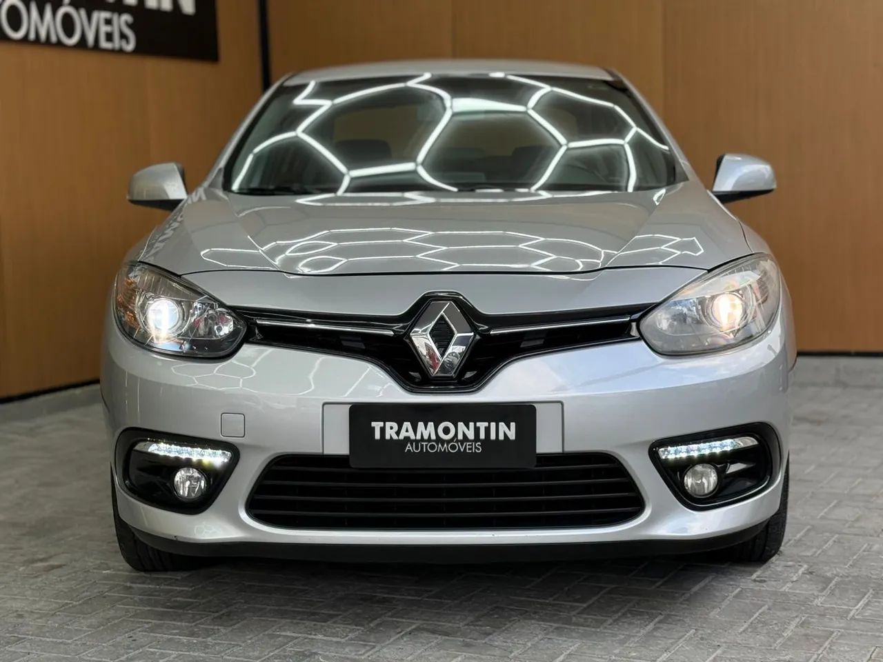 Renault Fluence Sed. Dyn. Plus 2.0 16V Flex Aut. 2016 - Foto 3