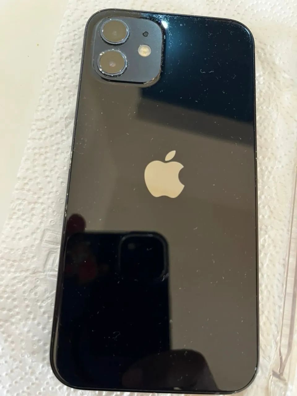 Vendo IPhone 12 em bom estado de uso!