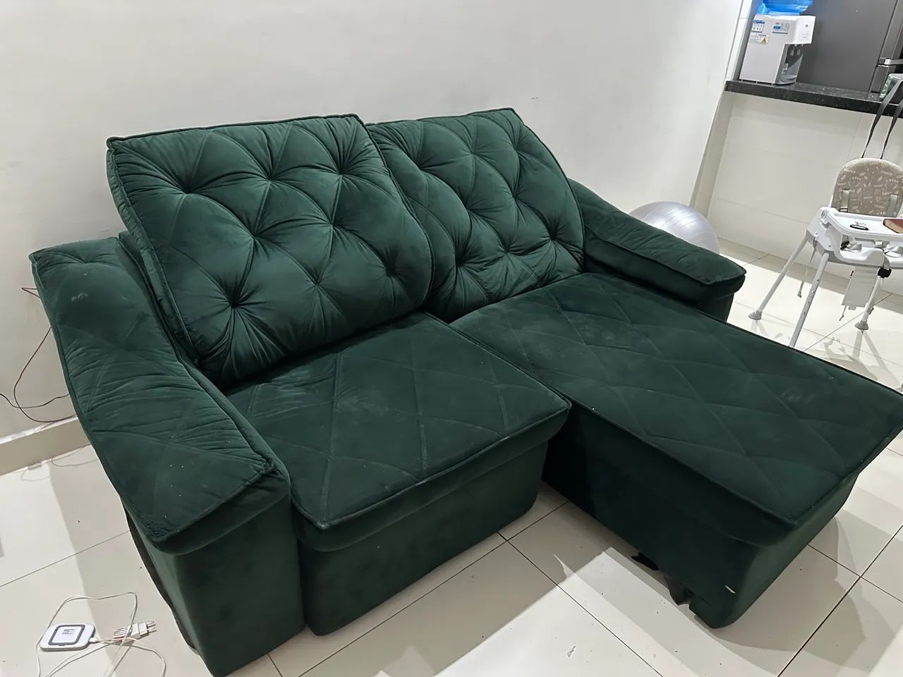Sofá verde retrátil reclinável 2,30m