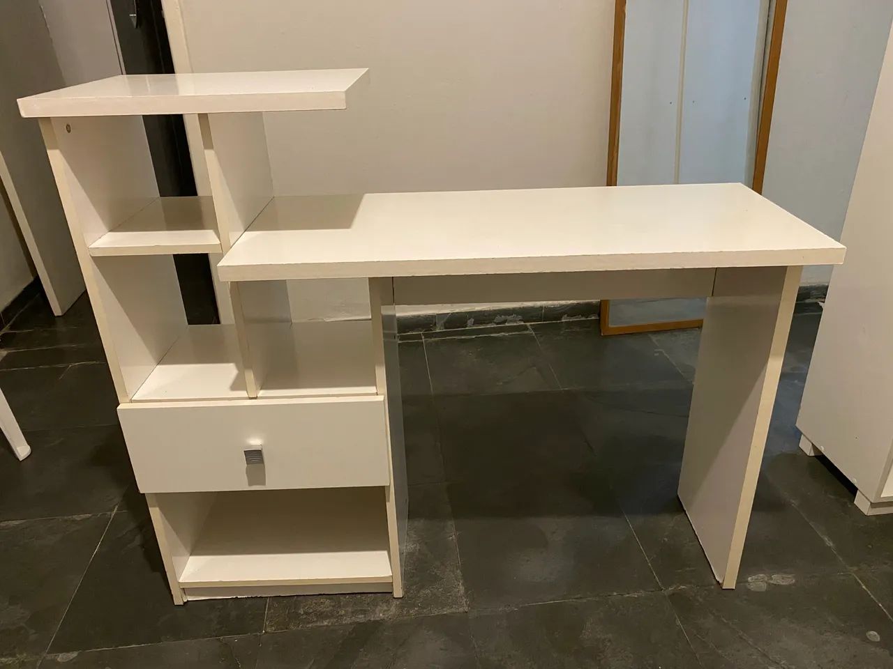 Mesa / escrivaninha - Foto 2