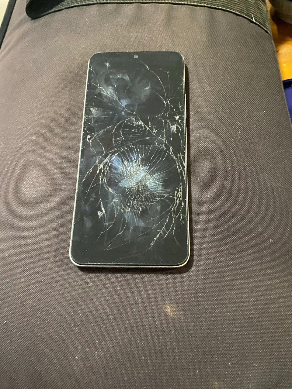 Celular Poco C75