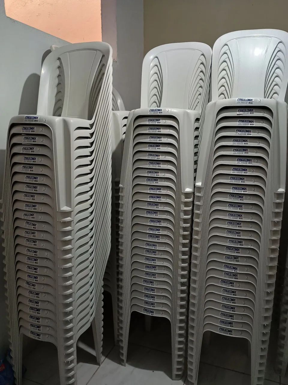 CADEIRAS BISTRÔ REFORÇADA 182 KG ( SEM BRAÇO)