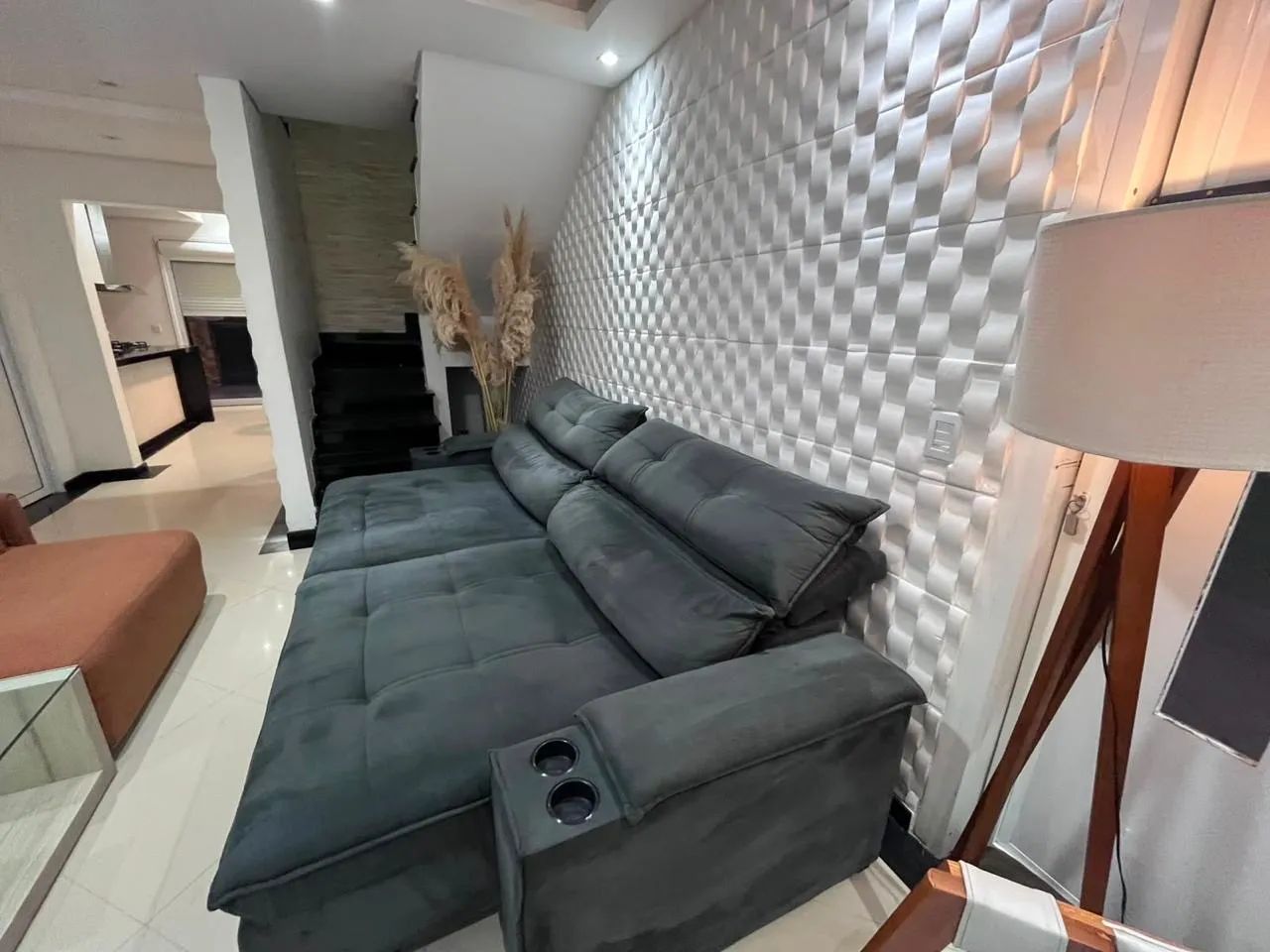 Lindo sofá retrátil e reclinável  - Foto 2