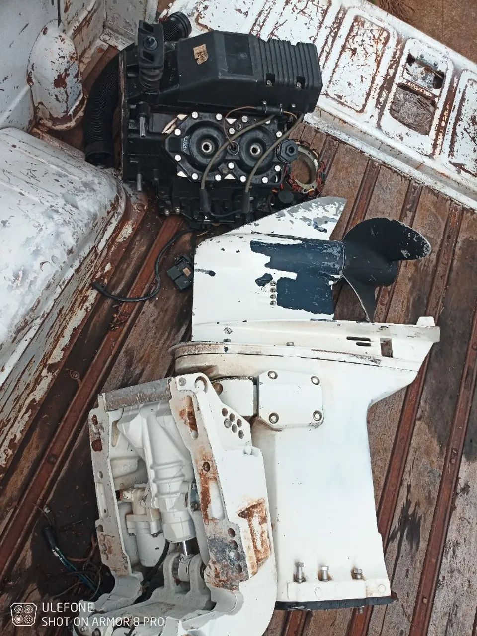 Rabeta e Peças elétricas Do Jhonson 115 HP  - Foto 3