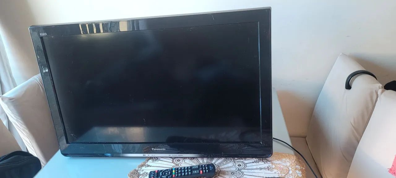 TV LCD Panasonic 32 Poegada