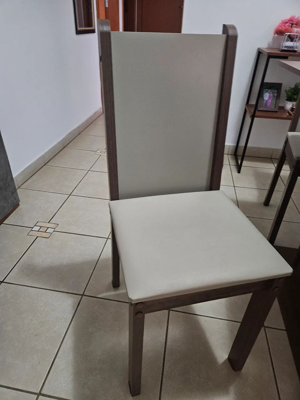 Mesa com 4 cadeiras  - Foto 4