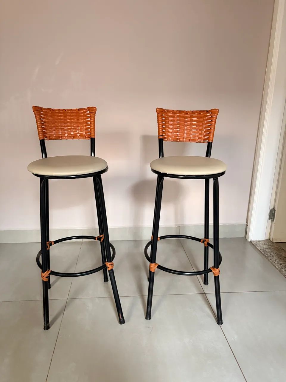 Cadeira alta / Banqueta