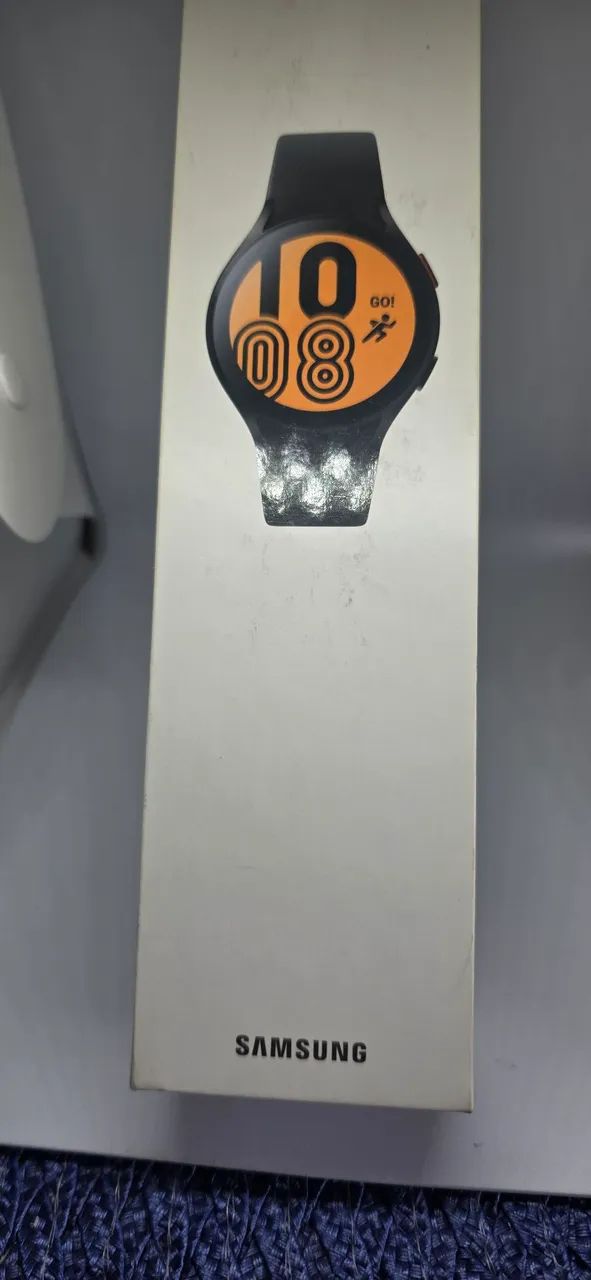 SAMSUNG GALAXY WATCH 4 