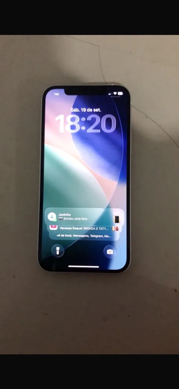 Vendo esse iPhone 12 