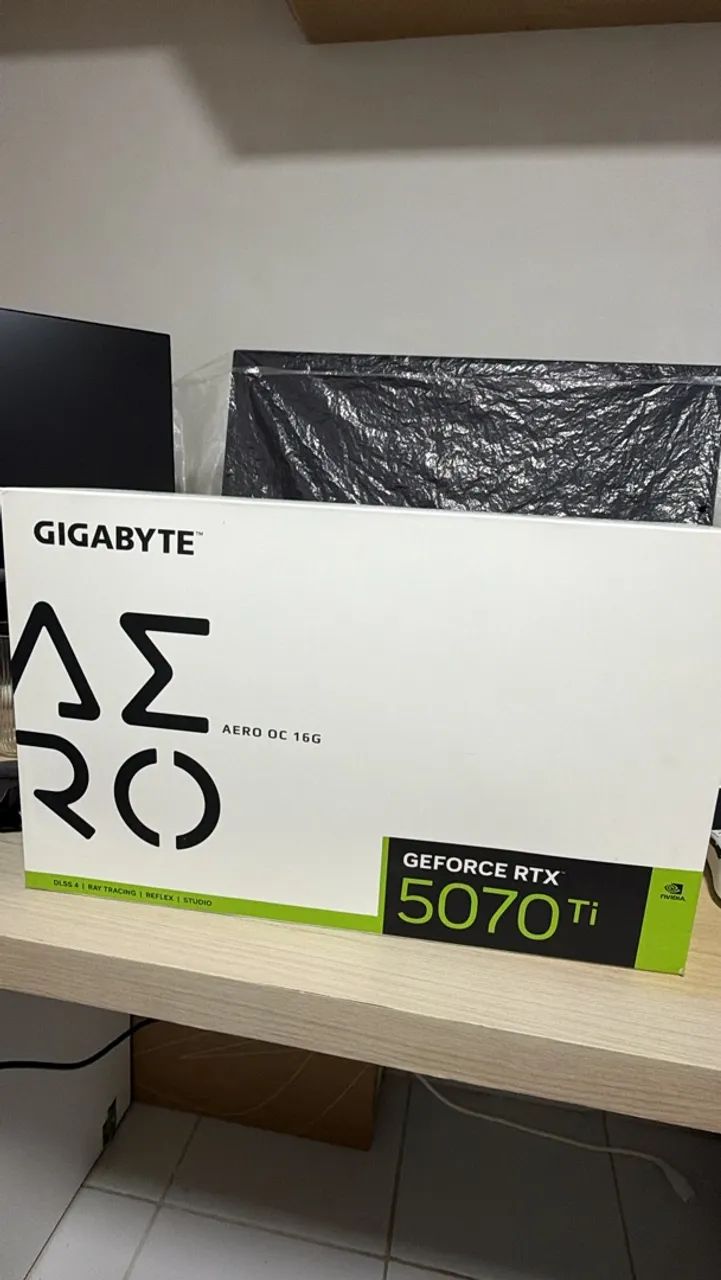 Rtx 5070 Ti AERO - Foto 3