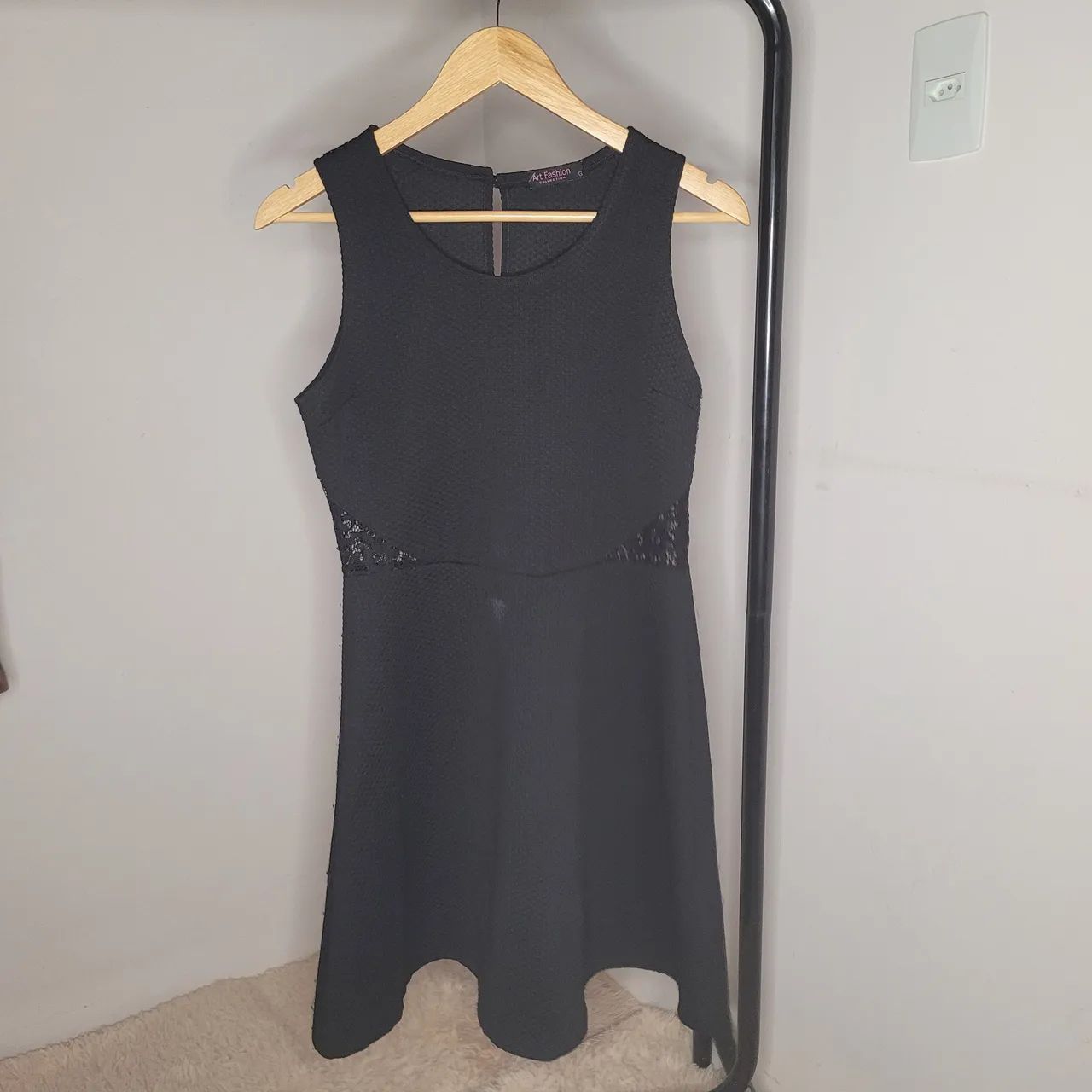 Vestido curto preto regata - Tamanho G