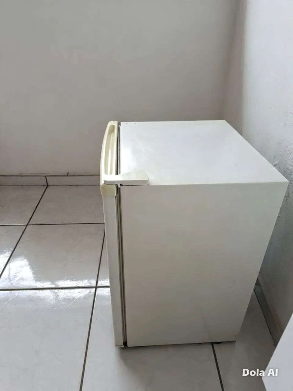 Frigobar PH81N  ,220 v  ,65 lts - Foto 2