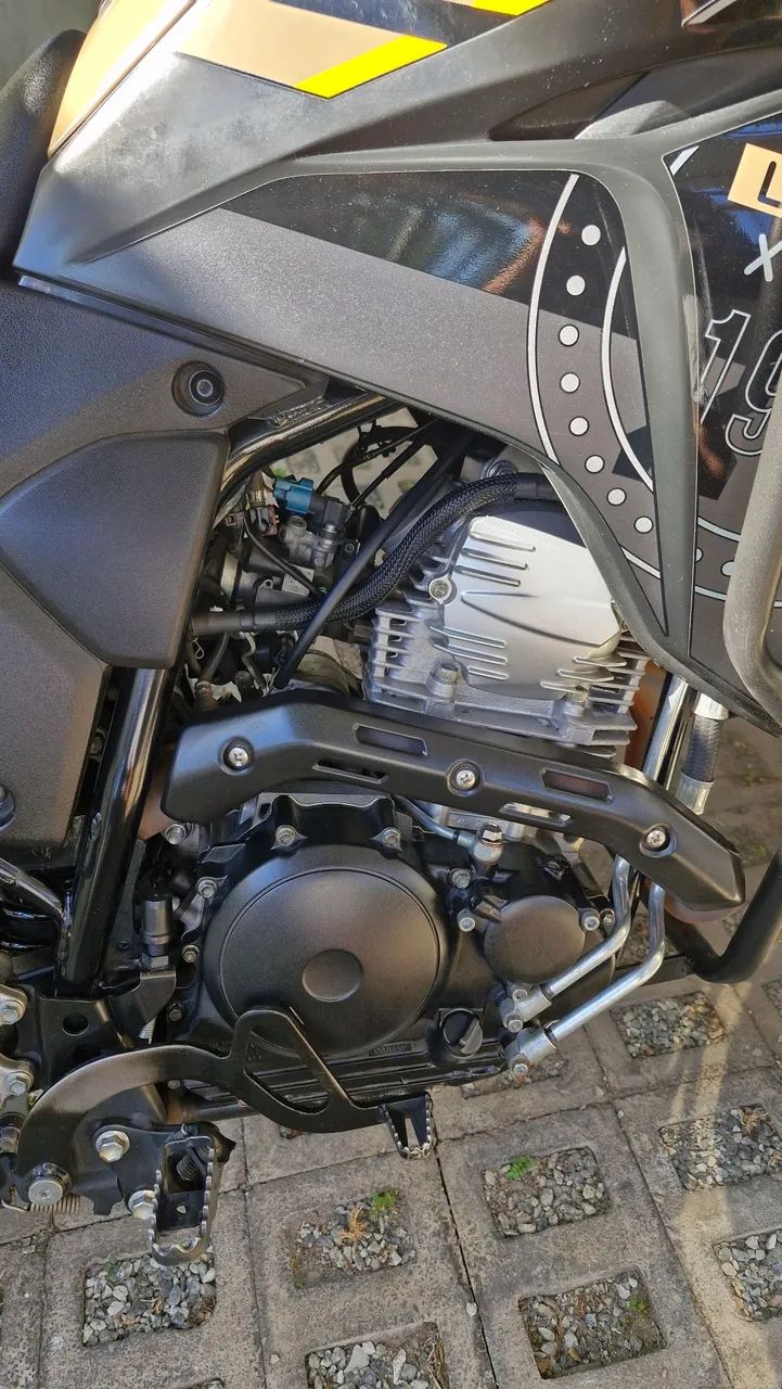 XTZ LANDER 250 - Foto 4