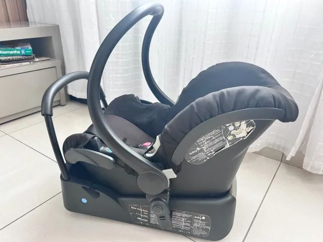 Carrinho de Bebê com Base e Bebê Conforto Safety 1st