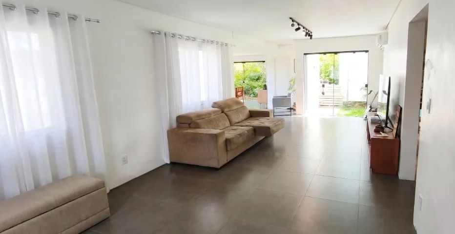 Casa com amplo terreno, no bairro Pirago - Foto 5