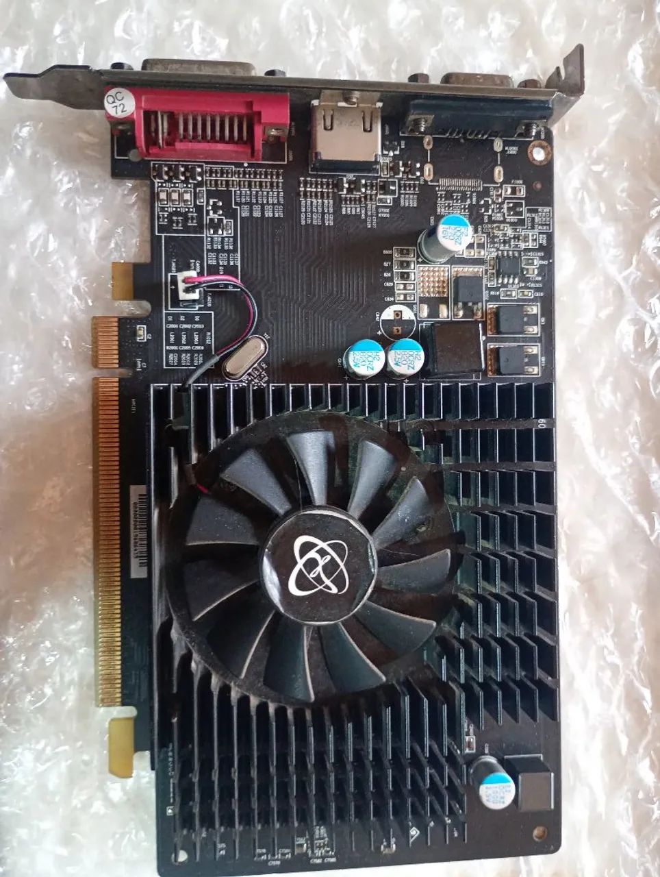 Placa de vídeo AMD Radeon HD 6570