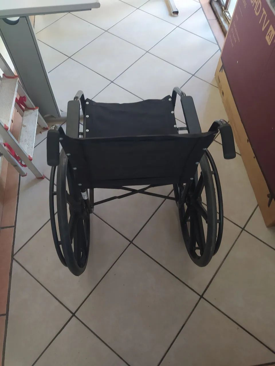 Cadeira de roda - Foto 2