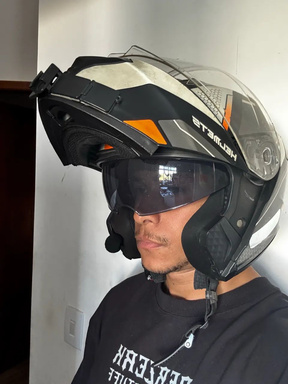 Capacete Tamanho M 57-58 ótimo estado  - Foto 3