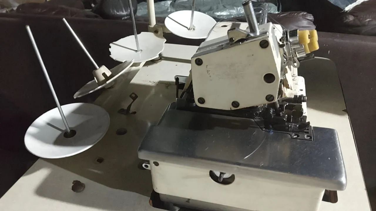 Máquina de costura interlock - Foto 4