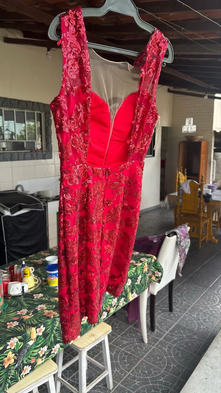 Vestido Curto Vermelho Paetê e Renda  - Foto 4