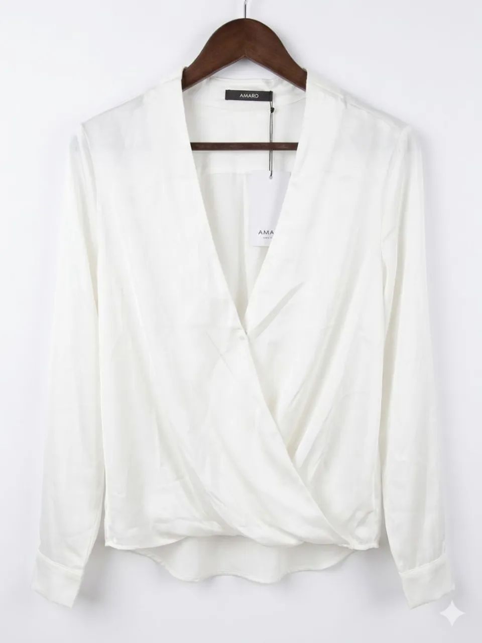 Blusa Transpassada da Amaro - Foto 3