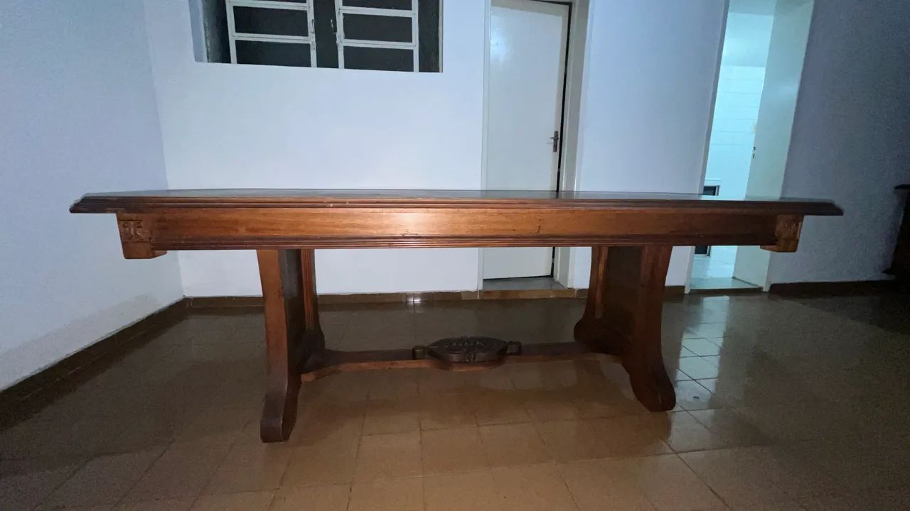 Mesa de Jantar Colonial em Madeira Maciça com 8 Cadeiras - Foto 2